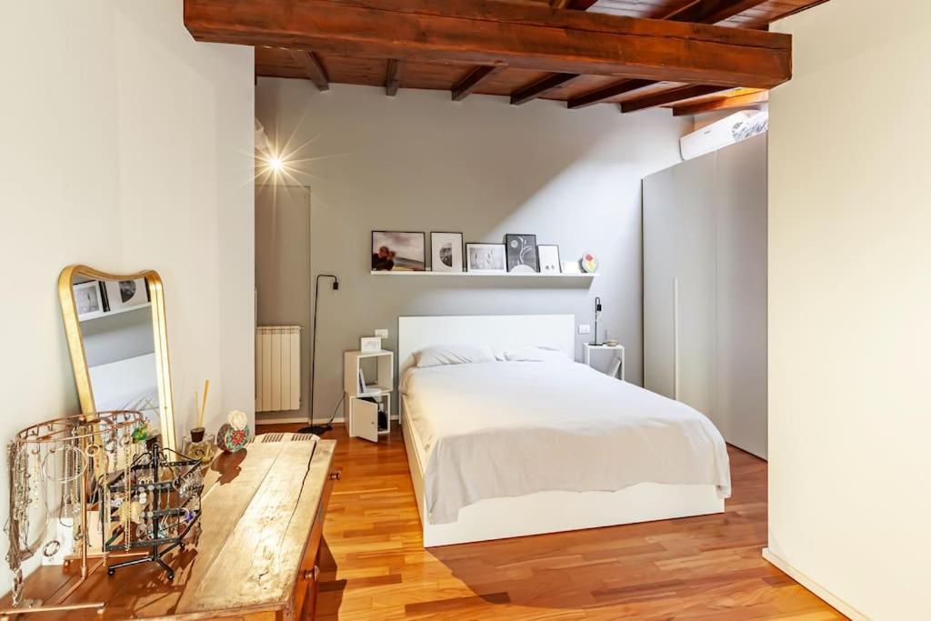 Apartamento Elegante Loft Su 2 Piani A 5 Minuti Da San Siro Milán Exterior foto