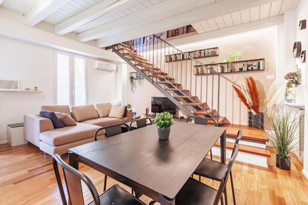 Apartamento Elegante Loft Su 2 Piani A 5 Minuti Da San Siro Milán Exterior foto